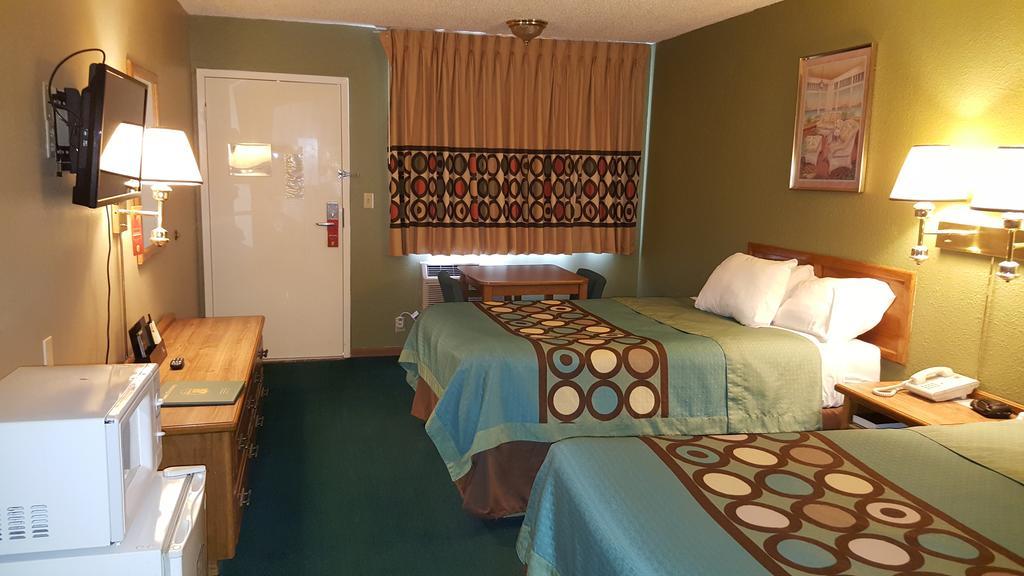 Butler Budgetel Inn & Suites المظهر الخارجي الصورة