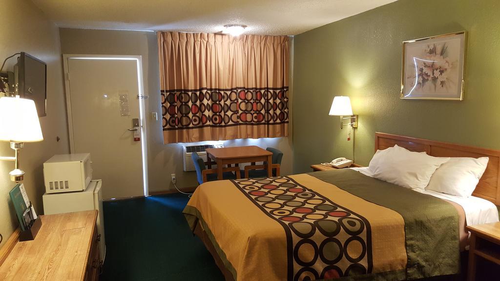 Butler Budgetel Inn & Suites المظهر الخارجي الصورة